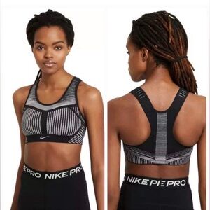 Nike FE/NOM Flyknit Sports Bra